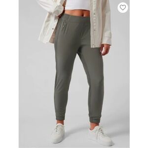 Athleta Textured Brooklyn Joggers Women's Size 10 Tall Activewear Mountain Green